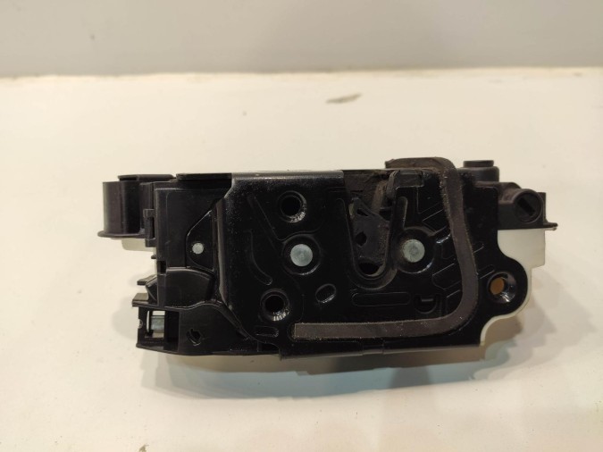 CERRADURA PUERTA TRASERA DERECHA SEAT IBIZA 2011