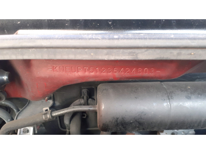 Radiador motor KIA CARNIVAL 2003
