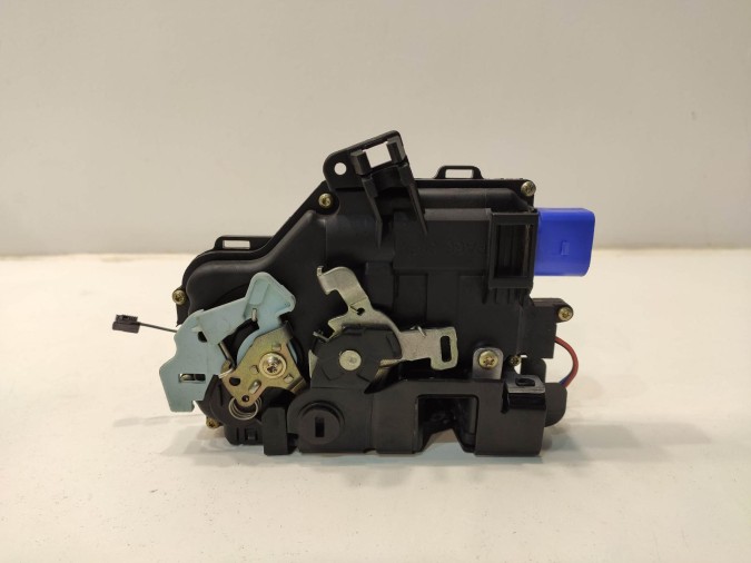 CERRADURA PUERTA TRASERA IZQUIERDA VOLKSWAGEN POLO 2004