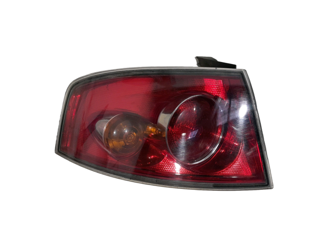 PILOTO TRASERO IZQUIERDO EXTERIOR SEAT IBIZA 2003