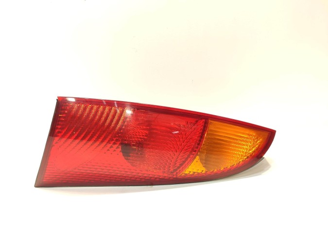 PILOTO TRASERO IZQUIERDO FORD FOCUS 2003