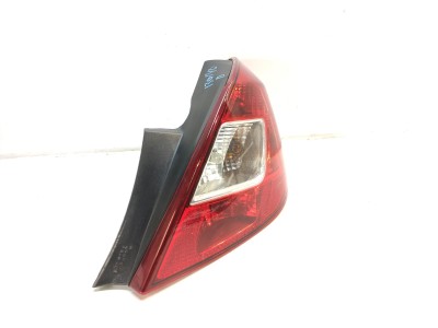 PILOTO TRASERO DERECHO OPEL CORSA 2013
