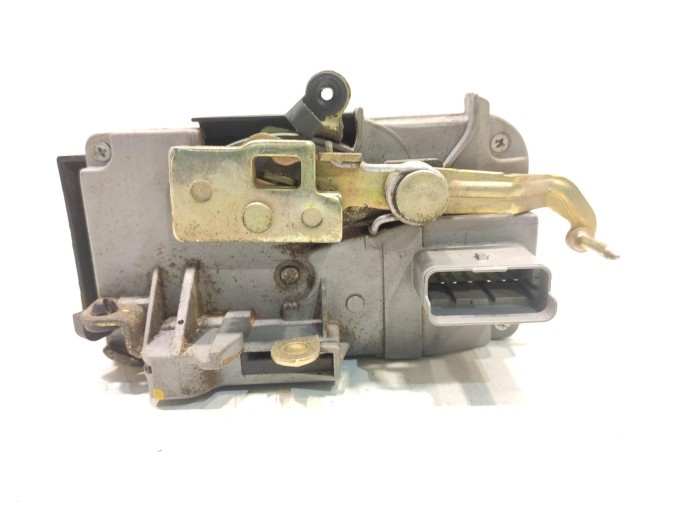 CERRADURA PUERTA DELANTERA DERECHA FIAT ULYSSE 2005