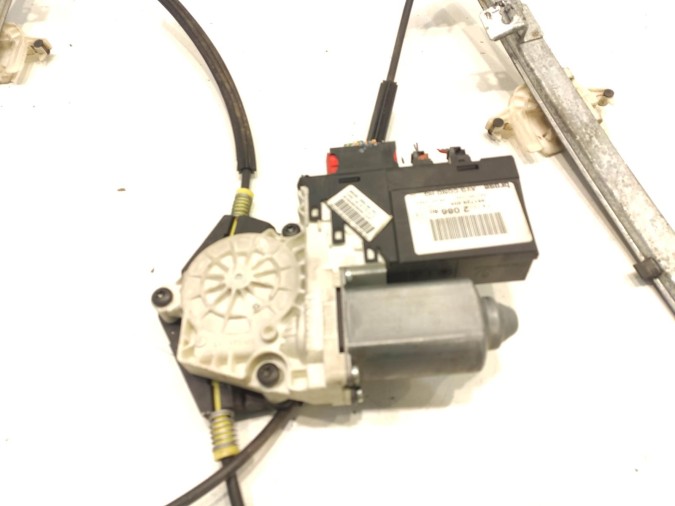 ELEVALUNAS DELANTERO IZQUIERDO FIAT ULYSSE 2005