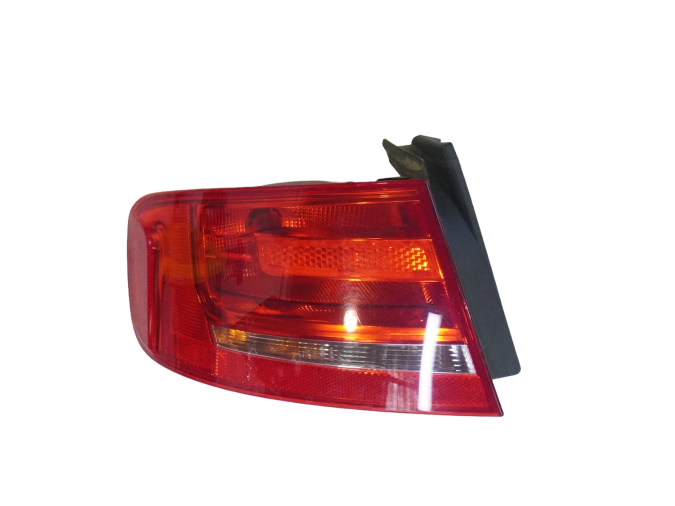 PILOTO TRASERO IZQUIERDO EXTERIOR AUDI A4 2008