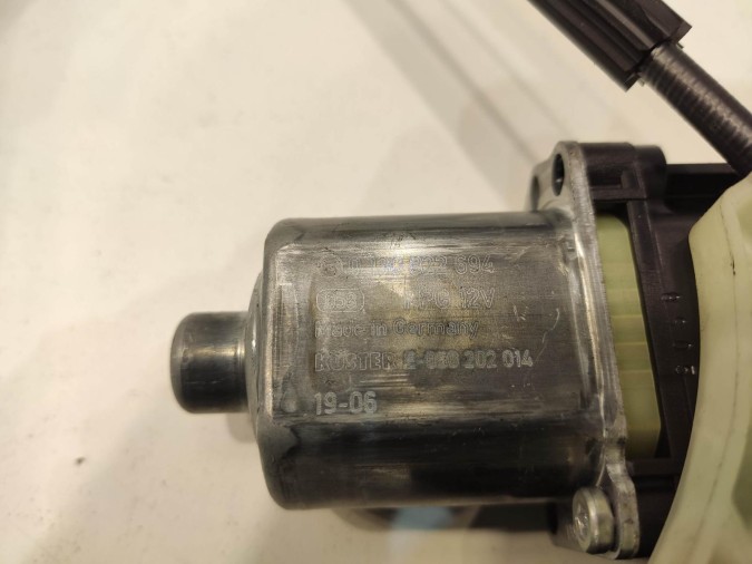 ELEVALUNAS TRASERO DERECHO PEUGEOT 206 2003