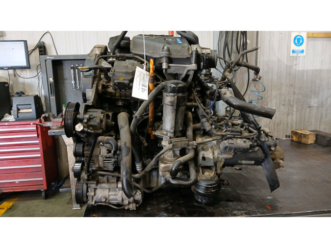 MOTOR CON ACCESORIOS Y CAJA DE CAMBIOS SEAT IBIZA 2000