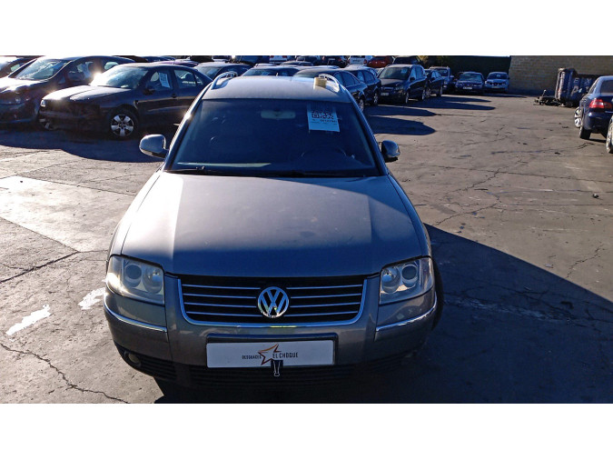 PARAGOLPES TRASERO VOLKSWAGEN PASSAT 2004