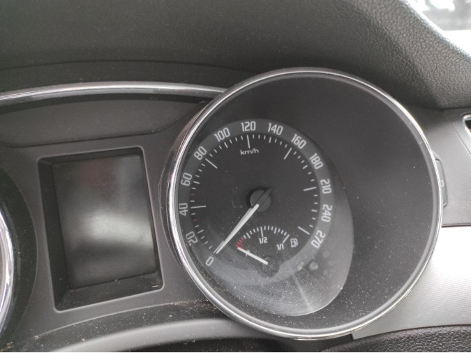 CUADRO INSTRUMENTOS SKODA SUPERB 2010