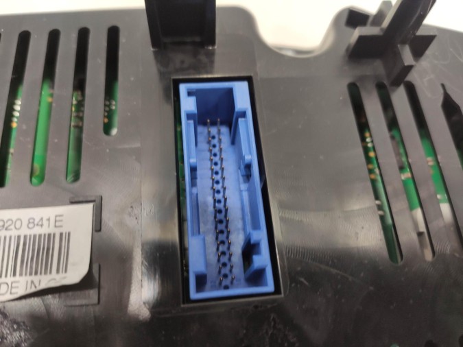 CUADRO INSTRUMENTOS SKODA SUPERB 2010