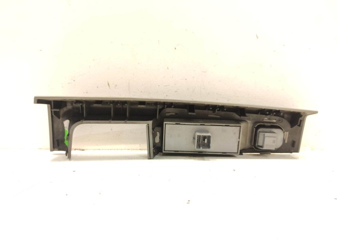 MANDO ELEVALUNAS DELANTERO IZQUIERDO SKODA SUPERB 2010