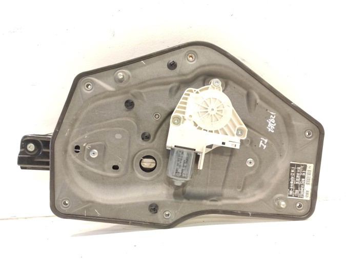 ELEVALUNAS TRASERO IZQUIERDO SKODA SUPERB 2010