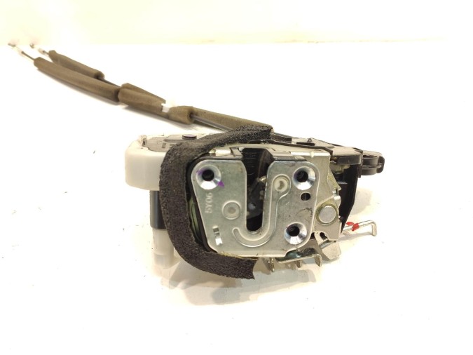CERRADURA PUERTA DELANTERA IZQUIERDA NISSAN MICRA 2015