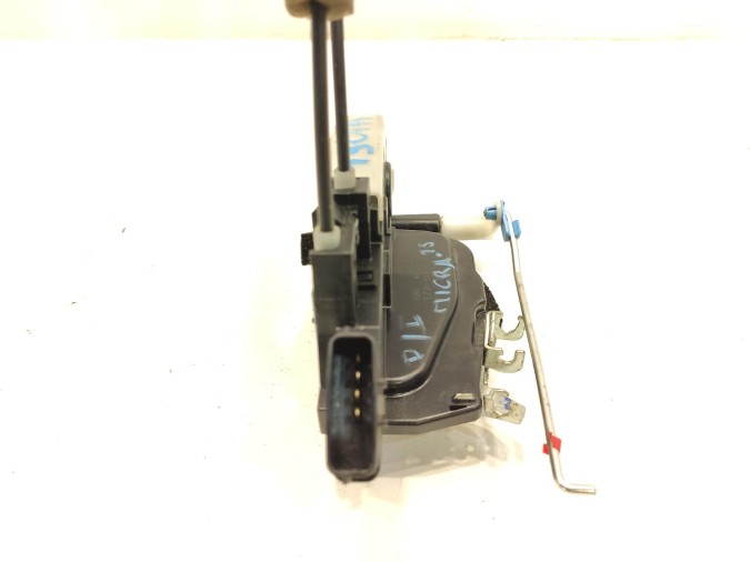 CERRADURA PUERTA DELANTERA IZQUIERDA NISSAN MICRA 2015