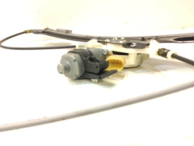 ELEVALUNAS DELANTERO DERECHO BMW SERIE 5 2009