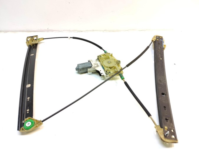 ELEVALUNAS DELANTERO DERECHO AUDI Q7 2011