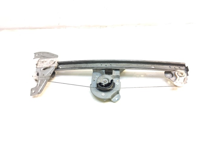 ELEVALUNAS DELANTERO IZQUIERDO TOYOTA AYGO 2008