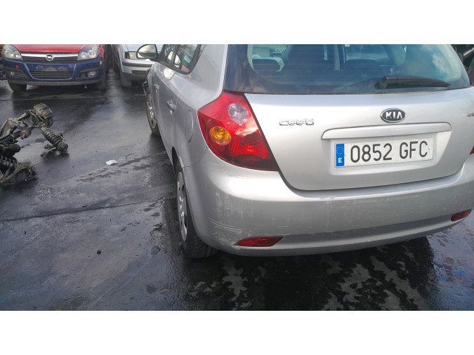 CONCHA PASE RUE.DL.D KIA CEED 2008
