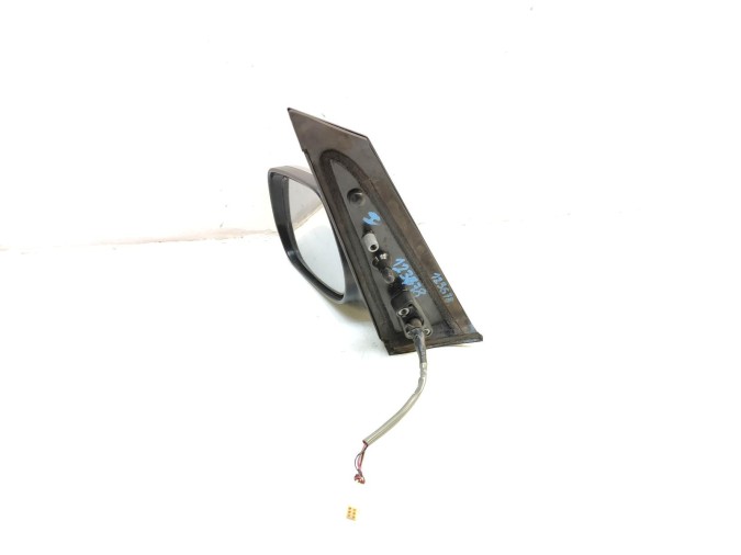 Retrovisor Izquierdo TOYOTA AVENSIS VERSO GRIS 2002