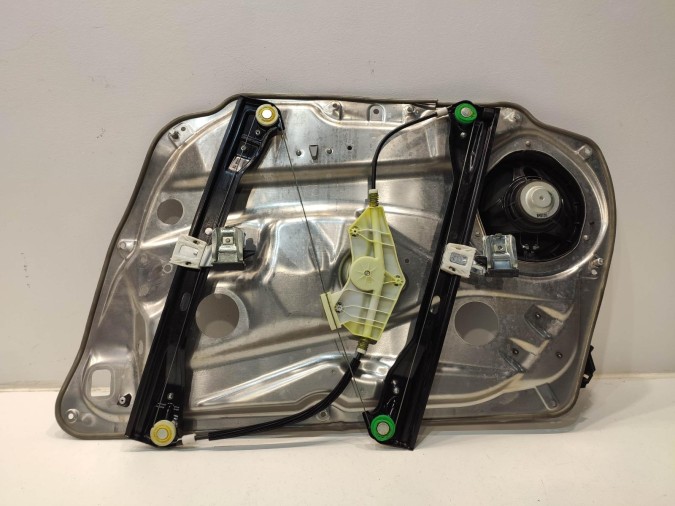 ELEVALUNAS DELANTERO IZQUIERDO MERCEDES C CLASS 2008