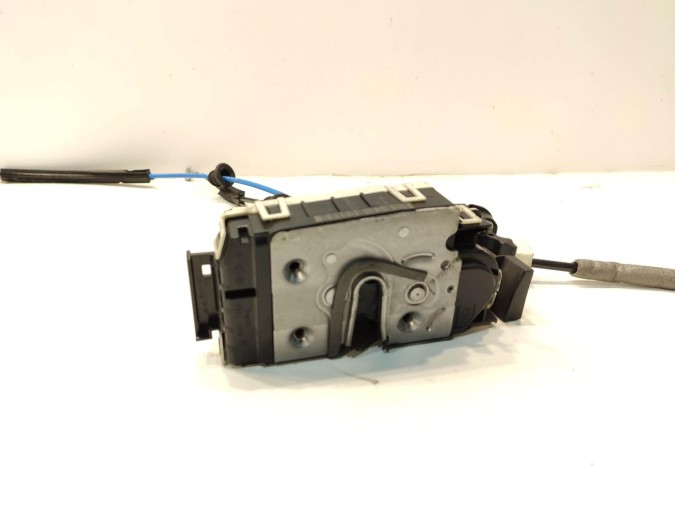 CERRADURA PUERTA TRASERA DERECHA MERCEDES C CLASS 2008