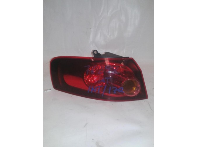 PILOTO TRASERO IZQUIERDO FIAT CROMA 2006