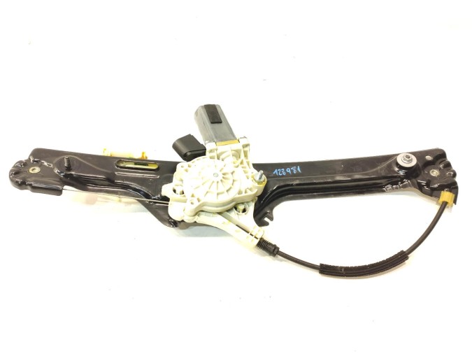 ELEVALUNAS DELANTERO DERECHO BMW X6 2013