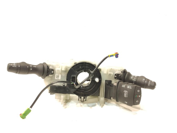 MANDO MULTIFUNCION RENAULT MEGANE 2009
