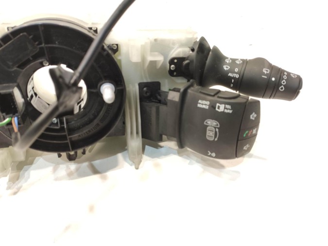 MANDO MULTIFUNCION RENAULT MEGANE 2009