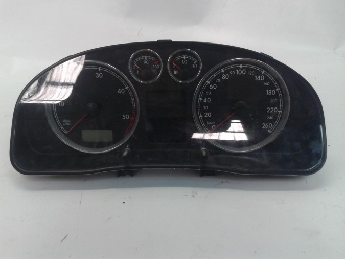 CUADRO INSTRUMENTOS VOLKSWAGEN PASSAT 2002