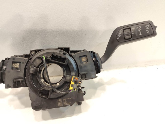 MANDO MULTIFUNCION FORD FOCUS 2020