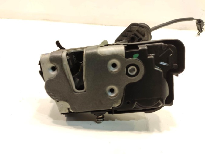 CERRADURA PUERTA DELANTERA DERECHA FORD FOCUS 2020