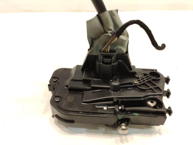 CERRADURA PUERTA DELANTERA DERECHA FORD FOCUS 2020