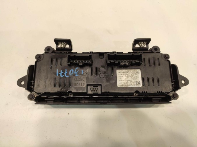 MANDO CALEFACCIÓN FORD FOCUS 2020