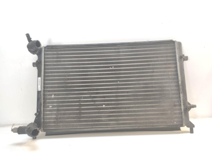 Radiador de Agua VOLKSWAGEN GOLF 2004
