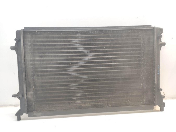 Radiador de Agua VOLKSWAGEN GOLF 2004