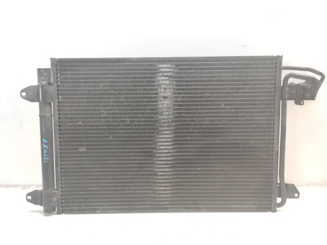 Radiador A/C VOLKSWAGEN GOLF 2004