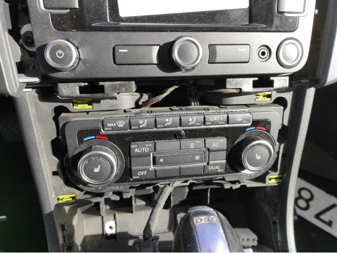 MANDO CALEFACCIÓN VOLKSWAGEN PASSAT 2011