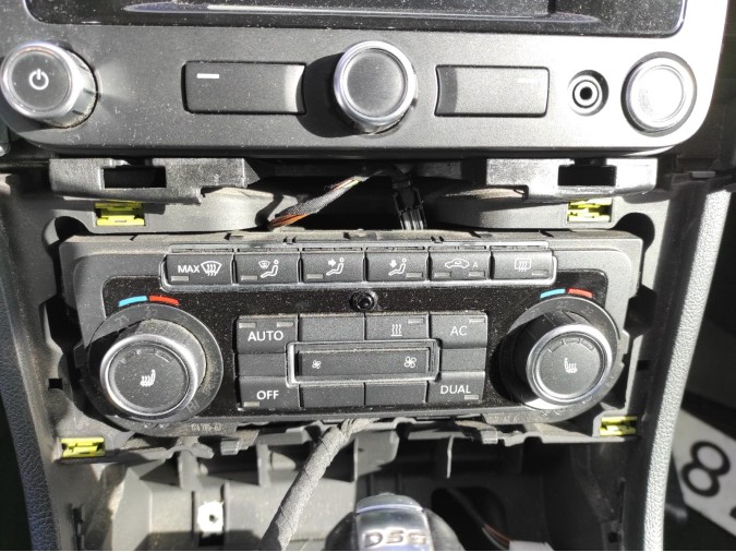 MANDO CALEFACCIÓN VOLKSWAGEN PASSAT 2011