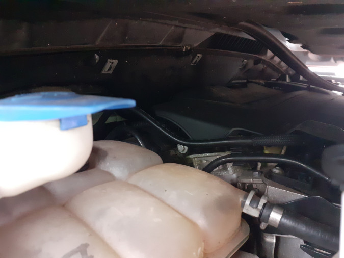 SOPORTE PARACHOQUES TR FORD KUGA 2012