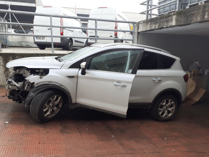 TUBO ESCAPE FORD KUGA 2012