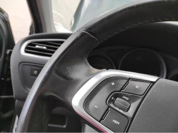 VOLANTE CITROEN C4 2011