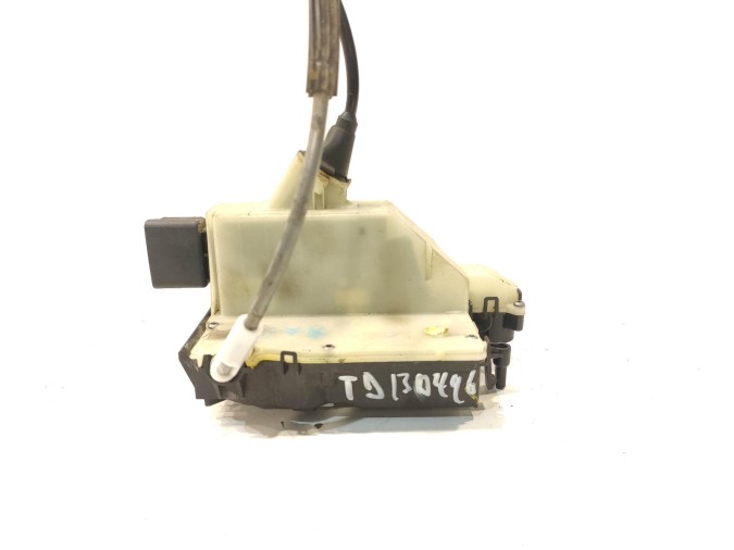 CERRADURA PUERTA TRASERA DERECHA CITROEN C4 2011