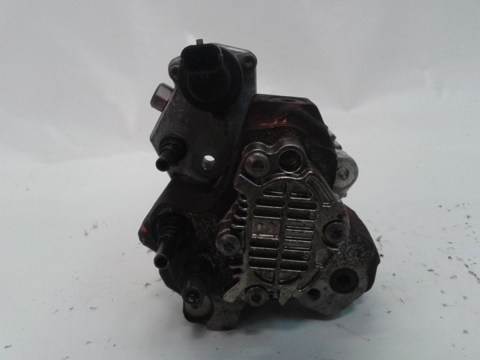 BOMBA INYECCIÓN RENAULT LAGUNA 2001