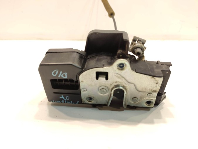 CERRADURA PUERTA DELANTERA DERECHA FORD FOCUS 2008