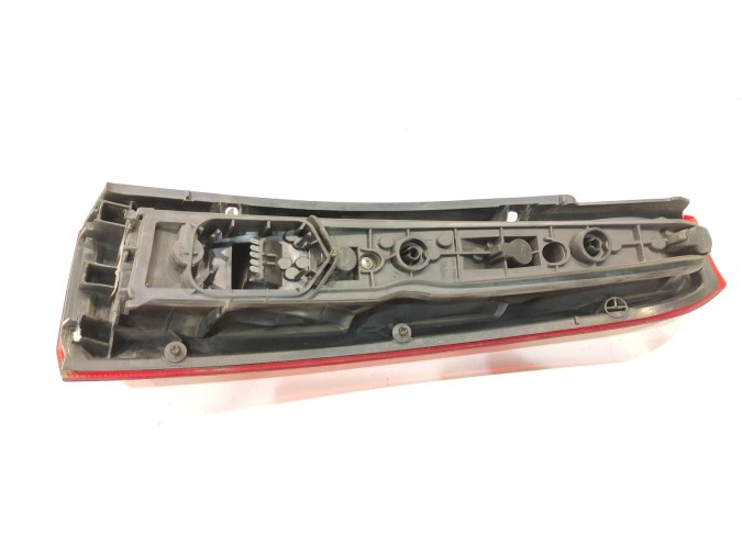 PILOTO TRASERO IZQUIERDO OPEL MERIVA 2004