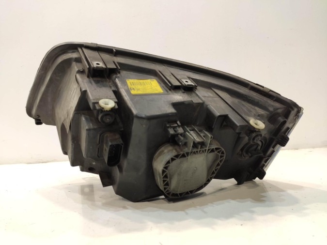 FARO DELANTERO DERECHO VOLKSWAGEN TRANSPORTER 2004