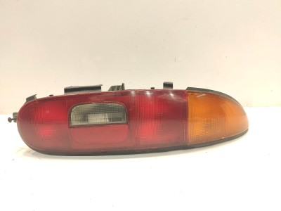 PILOTO TRASERO DERECHO SKODA SUPERB 1994