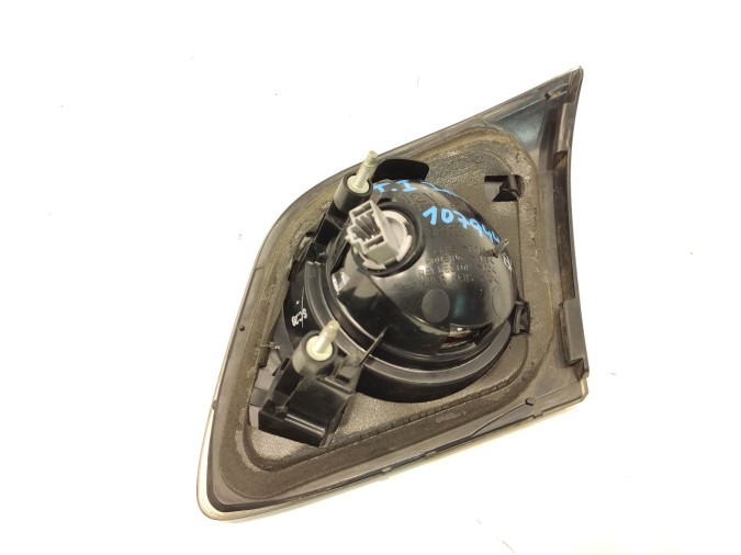 PILOTO TRASERO IZQUIERDO MAZDA 3 2005