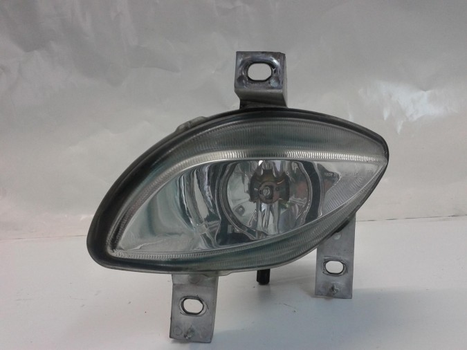 FARO ANTINIEBLA DELANTERO IZQUIERDO LANCIA Y 2002